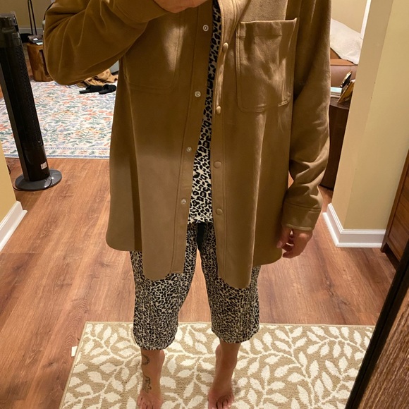 Tan suede button up shacket size LargeI hate to part with this but too big - Picture 2 of 4